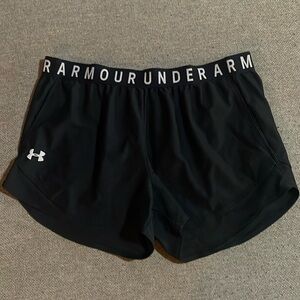 Under Armour Heat Gear Athletic Shorts, Large